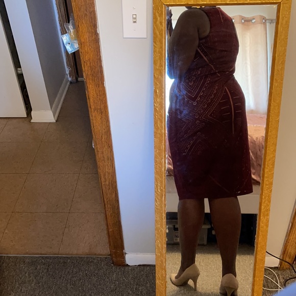 Maroon Dress - Picture 6 of 7